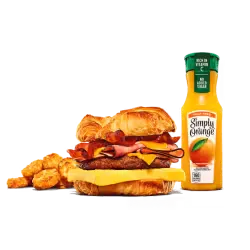 King Burger with crispy lettuce and thick-cut tomato slices.