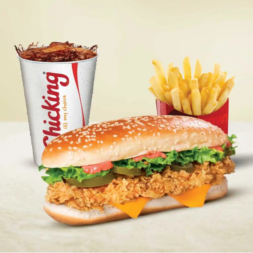 Chicking crispy bites with ketchup