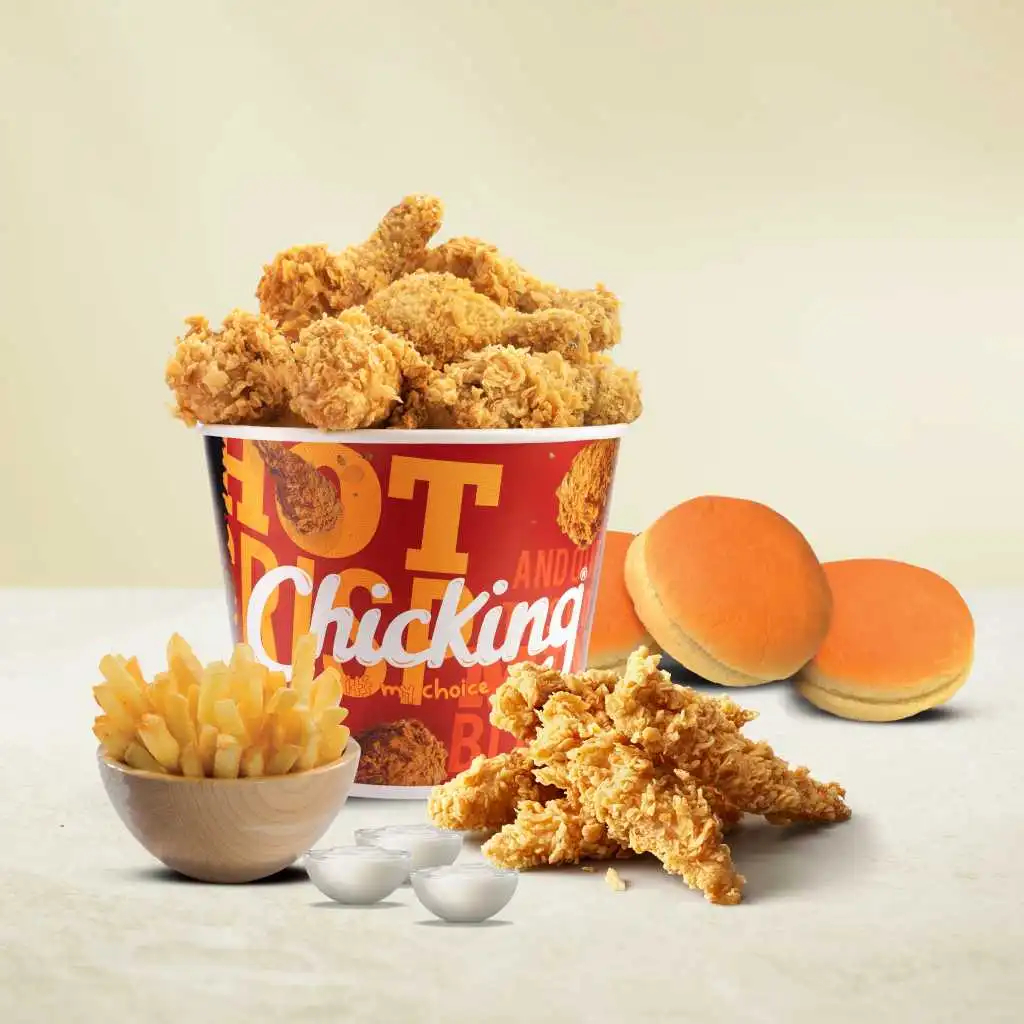 Chicking burger with crispy patty