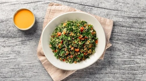 Takeaway bag from Zaatar W Zeit with logo