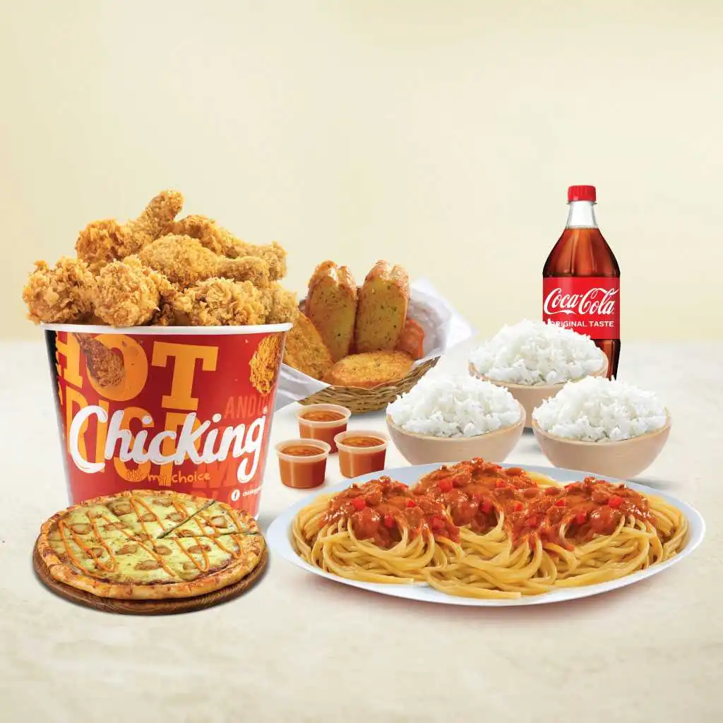 Chicking crunchy chicken patty close view